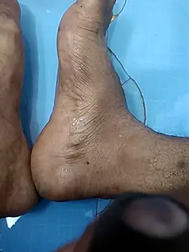 Snapshot of Mmm992170 chatting on 03/06/26, 10:34 Mmm992170 online show from 03/06/26, 10:34