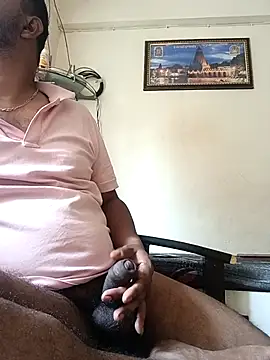 Snapshot of Mmm992170 chatting on 03/11/26, 07:03 Mmm992170 online show from 03/11/26, 07:03