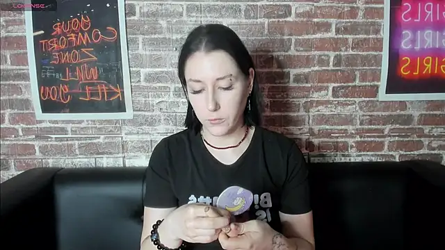 adell berry online show from 03/15/25, 02:03