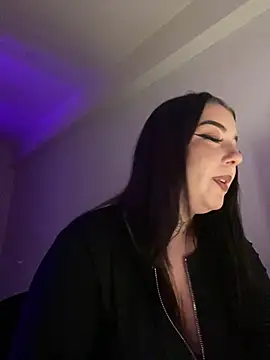 Snapshot of EmaSky chatting on 11/02/25, 06:21 EmaSky online show from 11/02/25, 06:21