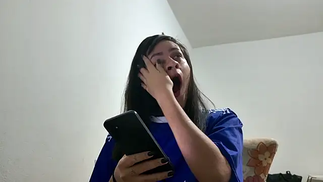 Snapshot of Blue_butterfly chatting on 09/09/25, 07:19 Blue butterfly online show from 09/09/25, 07:19