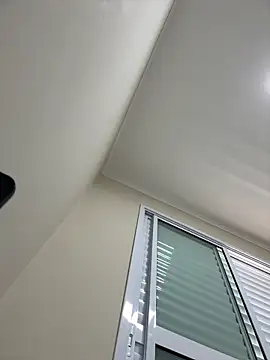 Snapshot of Blue_butterfly chatting on 11/24/25, 07:02 Blue butterfly online show from 11/24/25, 07:02