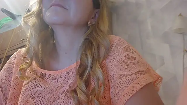 EstrellaWalters online show from 10/07/25, 09:17