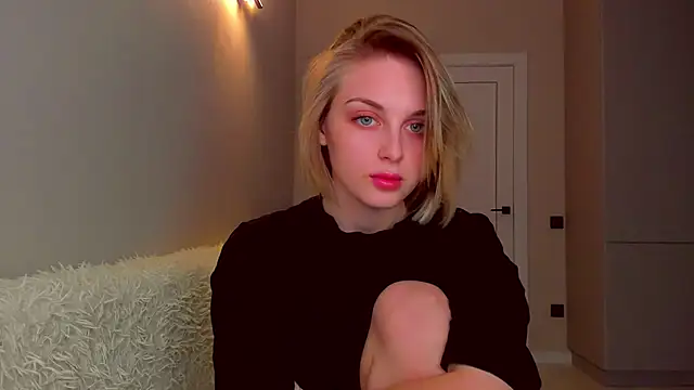 Snapshot of pretty_girlnextdoor chatting on 03/18/25, 06:59 pretty girlnextdoor online show from 03/18/25, 06:59