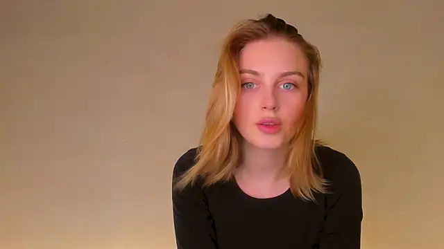 pretty girlnextdoor online show from 11/17/25, 05:08