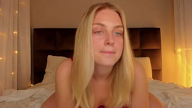 pretty girlnextdoor online show from 05/18/26, 07:41
