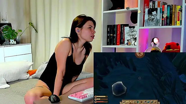 Snapshot of callmetori chatting on 01/11/25, 11:23 callmetori online show from 01/11/25, 11:23