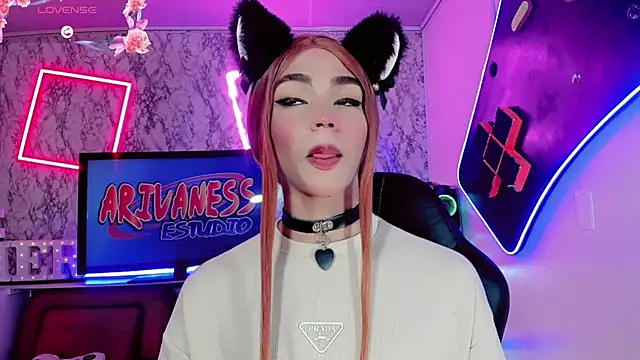 Elissa taylor  online show from 02/07/25, 07:07