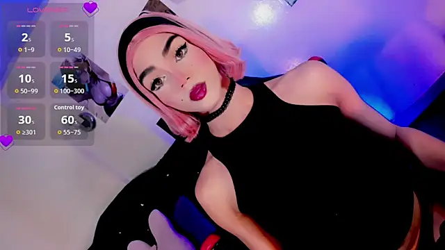 Elissa taylor  online show from 10/13/25, 07:14