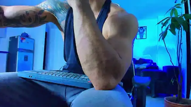 alexander collin02 online show from 05/13/26, 12:41