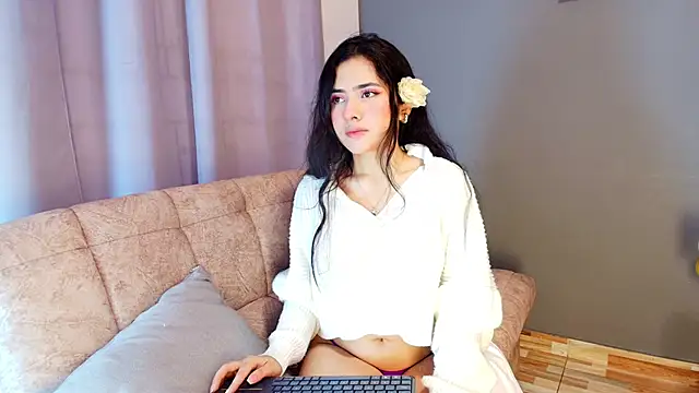 adara johnson   online show from 09/17/25, 11:45