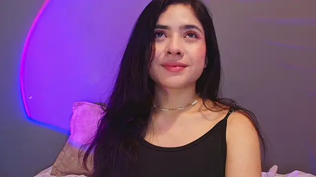 adara johnson   online show from 06/11/26, 12:14