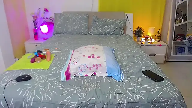 Kendralove31xxx online show from 01/25/25, 02:47