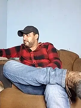 Snapshot of friendsloversex chatting on 02/08/25, 08:10 friendsloversex online show from 02/08/25, 08:10