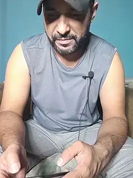 Snapshot of friendsloversex chatting on 01/08/26, 04:37 friendsloversex online show from 01/08/26, 04:37