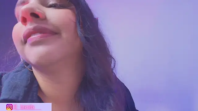 Snapshot of Brenda__gomez chatting on 09/16/25, 11:44 Brenda gomez online show from 09/16/25, 11:44