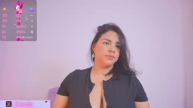 Snapshot of Brenda__gomez chatting on 12/15/25, 04:50 Brenda gomez online show from 12/15/25, 04:50