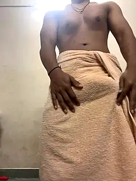 Snapshot of Shona5768 chatting on 12/16/25, 01:05 Shona5768 online show from 12/16/25, 01:05