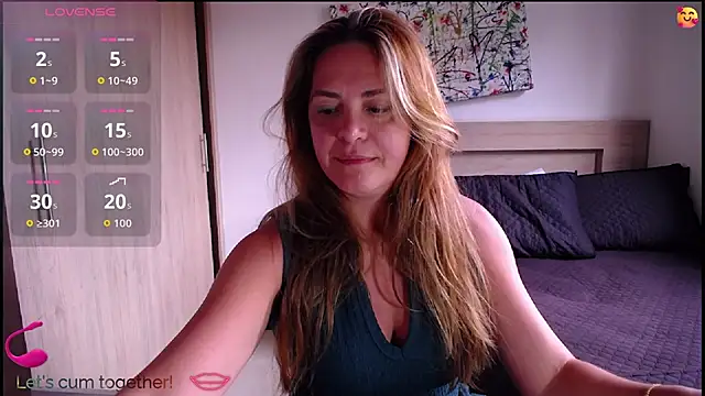 ParisW online show from 10/14/25, 08:20