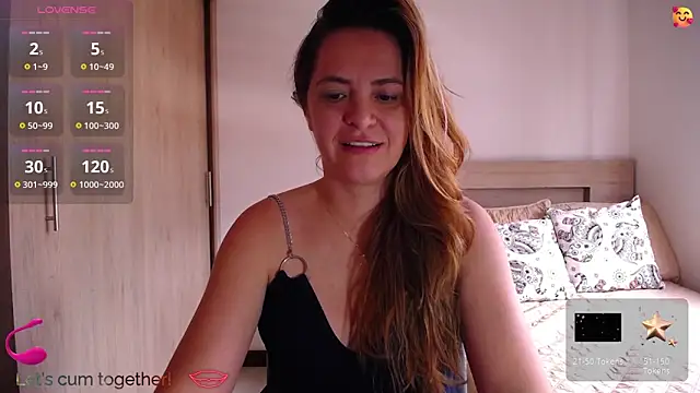 ParisW online show from 05/25/26, 05:30
