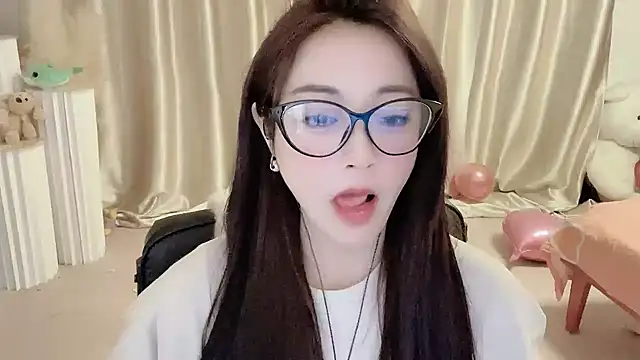 Daisy-77 online show from 01/25/25, 09:14