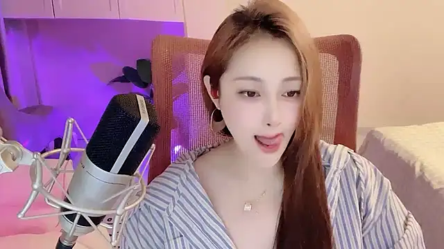 Daisy-77 online show from 09/11/25, 06:52