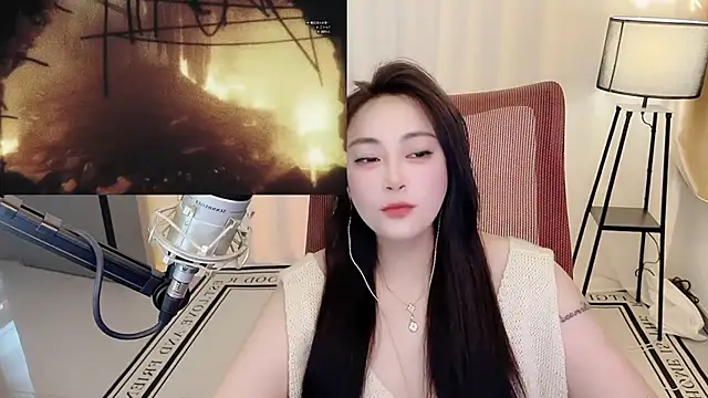 Daisy-77 online show from 06/26/26, 01:15