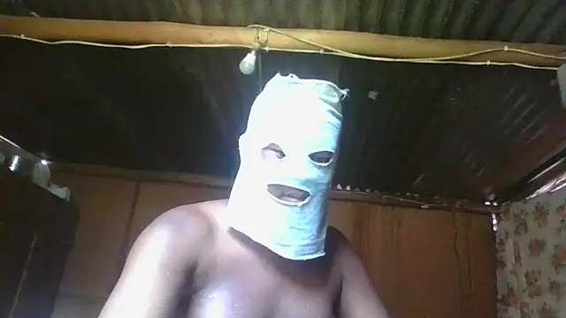 Snapshot of African_Masked_Couple chatting on 02/28/25, 10:52 African Masked Couple online show from 02/28/25, 10:52
