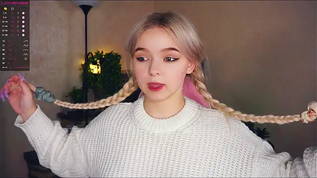 ZaraCreedon online show from 02/08/25, 10:29