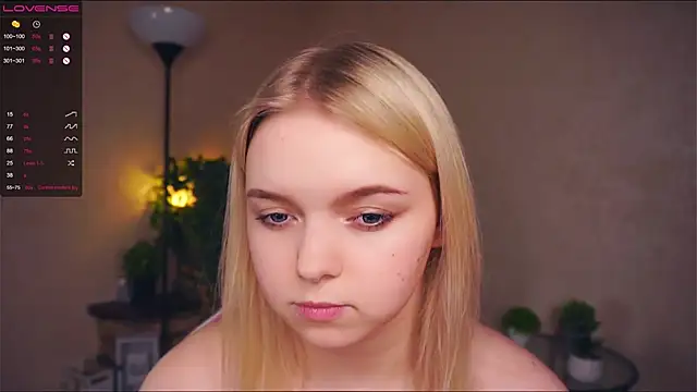 ZaraCreedon online show from 03/13/25, 01:32