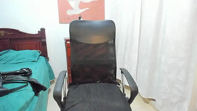 misstresbigcockts online show from 11/15/25, 10:01