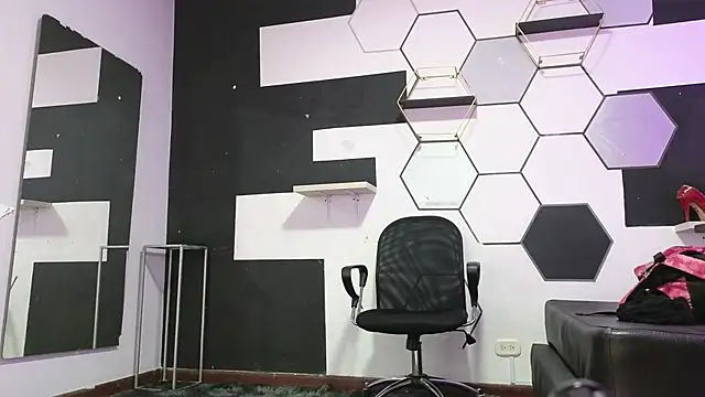 alondrabigtits online show from 10/11/25, 12:04