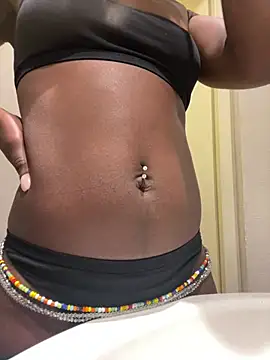 Snapshot of pupine35 chatting on 02/16/26, 02:35 pupine35 online show from 02/16/26, 02:35