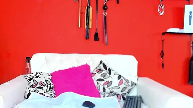 MIA SOPHIA1 online show from 12/04/24, 08:23