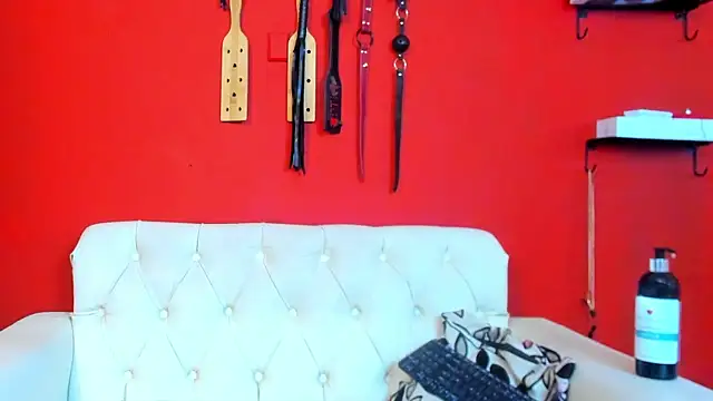 MIA SOPHIA1 online show from 01/11/25, 09:15