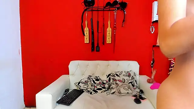 MIA SOPHIA1 online show from 01/28/25, 07:32