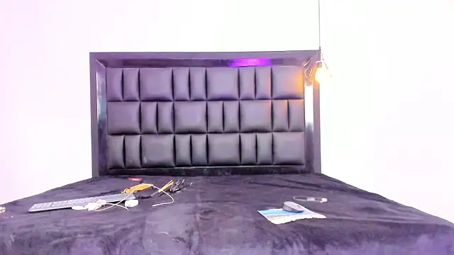 MIA SOPHIA1 online show from 09/26/25, 05:44