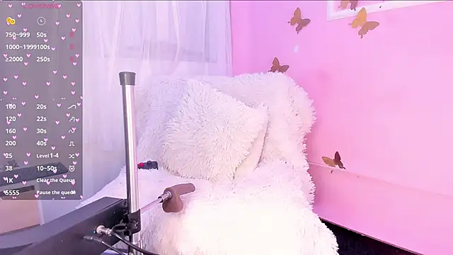 Snapshot of Alba_Olimpo chatting on 02/04/25, 04:05 Alba Olimpo online show from 02/04/25, 04:05