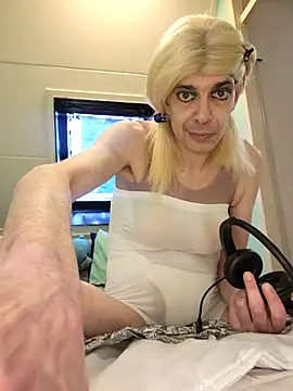 Snapshot of Doggyray44 chatting on 03/26/26, 11:38 Doggyray44 online show from 03/26/26, 11:38