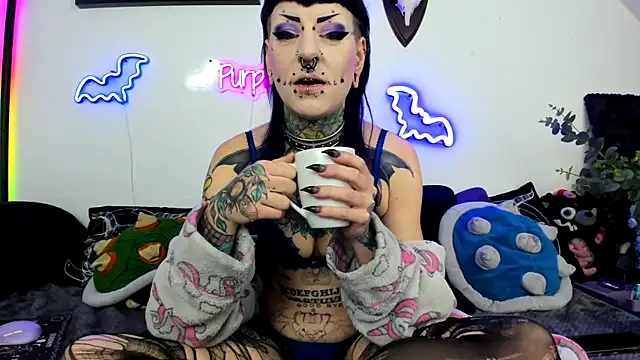 Purple Coffin666 online show from 04/29/26, 09:02