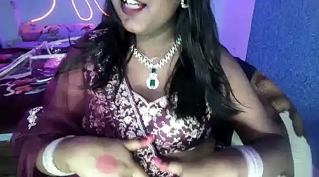 expression queen online show from 12/11/24, 05:48