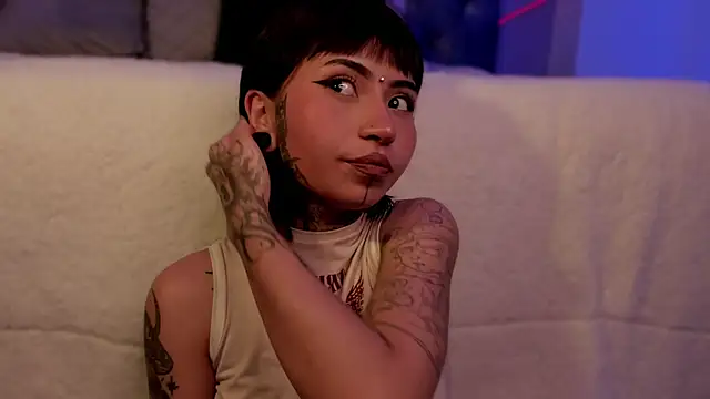 Evangeline bell online show from 12/18/24, 06:14