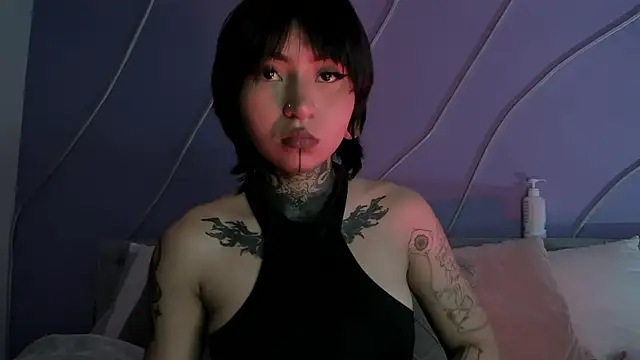 Evangeline bell online show from 01/22/25, 03:51