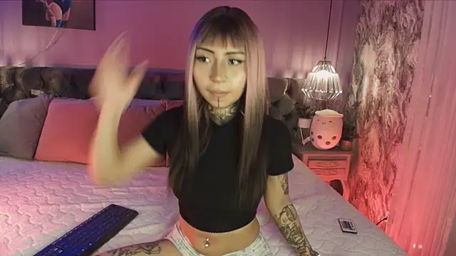 Evangeline bell online show from 11/18/25, 08:13