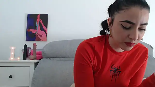 Snapshot of leilacam25 chatting on 11/23/25, 01:55 leilacam25 online show from 11/23/25, 01:55