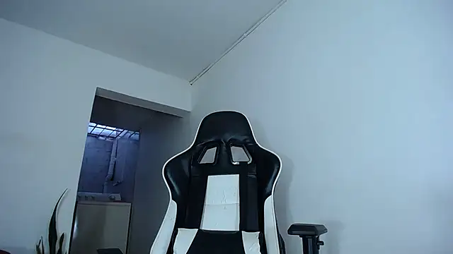 diamond black00 online show from 01/18/25, 10:06