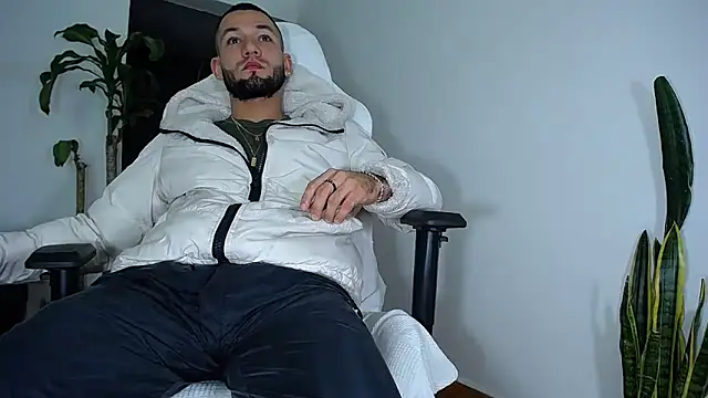 diamond black00 online show from 02/13/25, 06:05