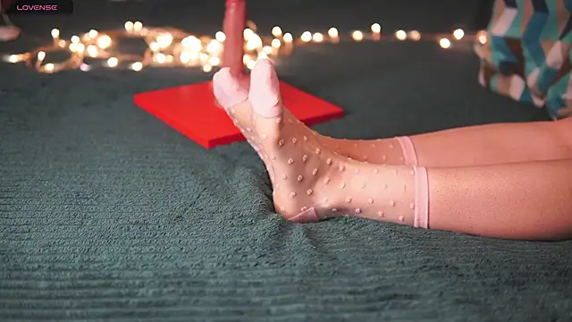 Yourlittledemon online show from 12/13/24, 03:00