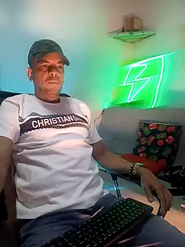 latinmartin73 online show from 01/20/25, 01:18