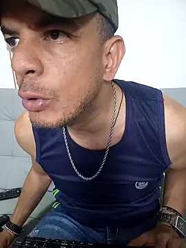 latinmartin73 online show from 02/08/25, 12:49